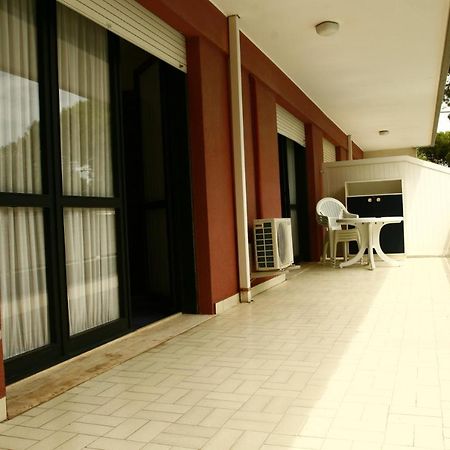 Residence La Meridiana Lignano Sabbiadoro Exterior foto