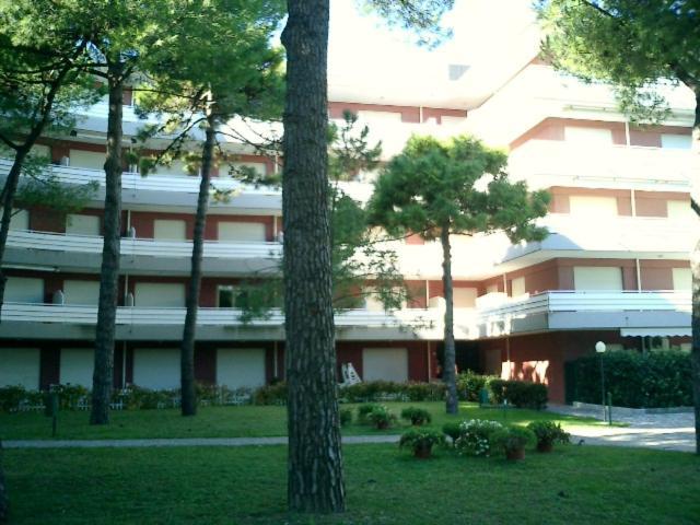 Residence La Meridiana Lignano Sabbiadoro Exterior foto