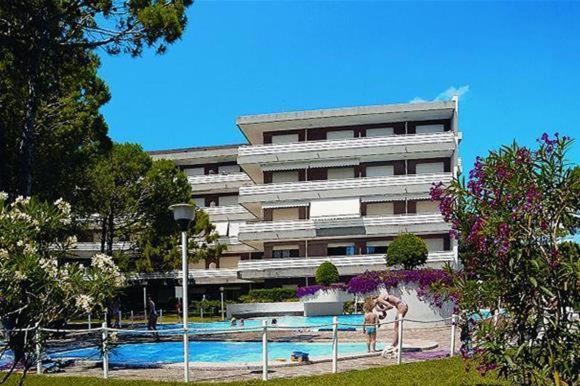 Residence La Meridiana Lignano Sabbiadoro Exterior foto