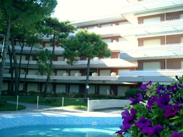 Residence La Meridiana Lignano Sabbiadoro Exterior foto